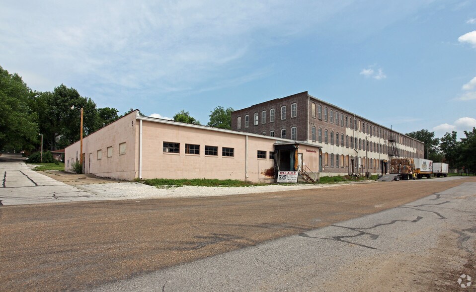 2nd and Vine St, Boonville, MO for sale - Primary Photo - Image 1 of 1