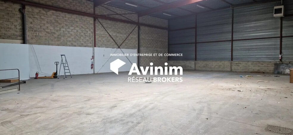 Industrial in Méry-sur-Oise for lease - Interior Photo - Image 3 of 3