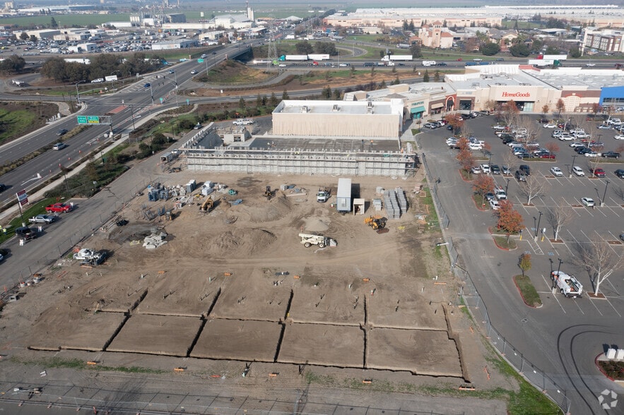 2185 Bronze Star Dr, Woodland, CA for lease - Aerial - Image 3 of 36