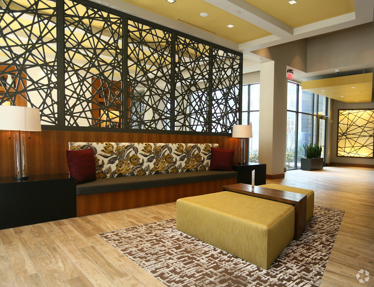 10101 Twin Rivers Rd, Columbia, MD for lease - Lobby - Image 3 of 4