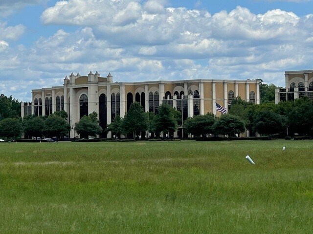 384 Galleria Pky, Madison, MS for sale - Building Photo - Image 1 of 1