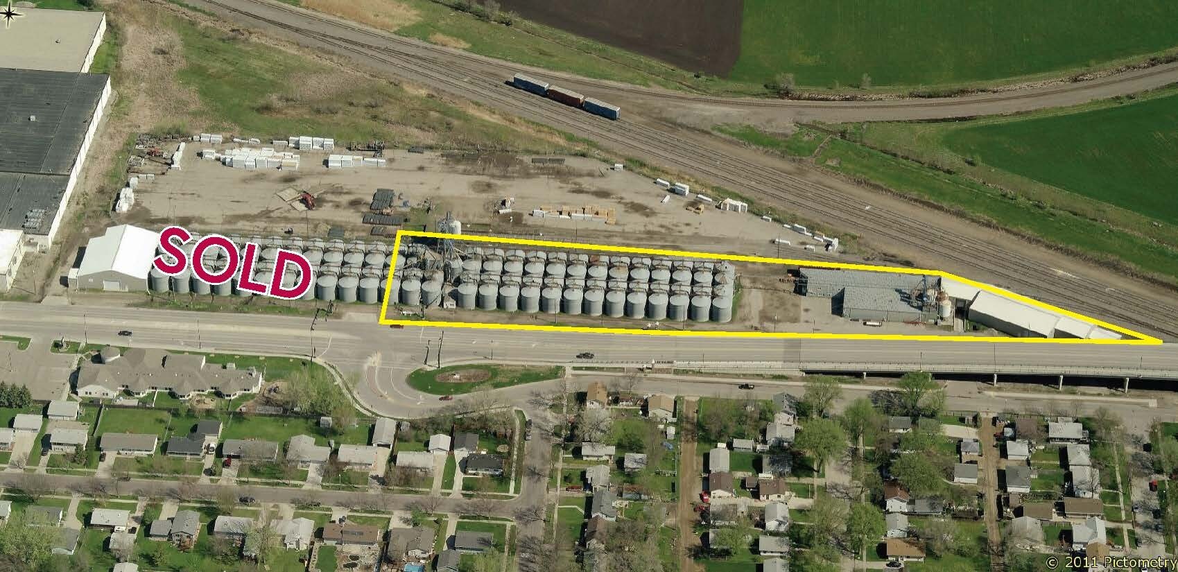 2715 12th Ave N, Fargo, ND for sale Building Photo- Image 1 of 1