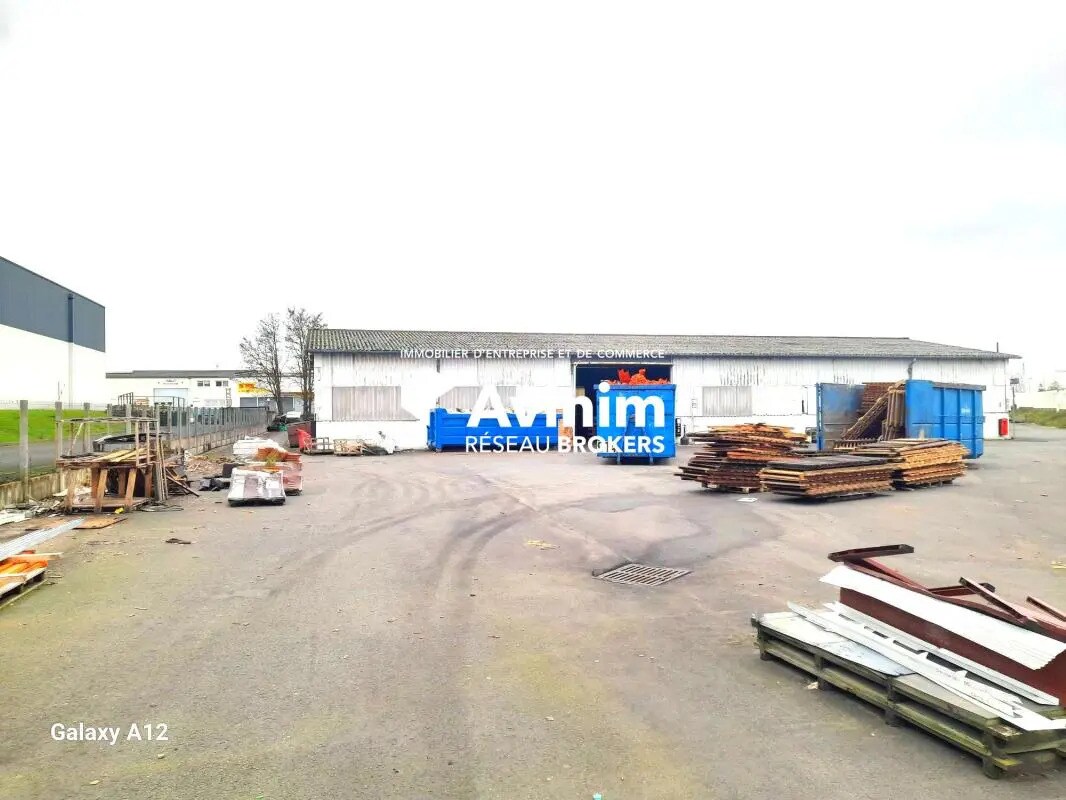 Flex in Ingré for lease Building Photo- Image 1 of 11