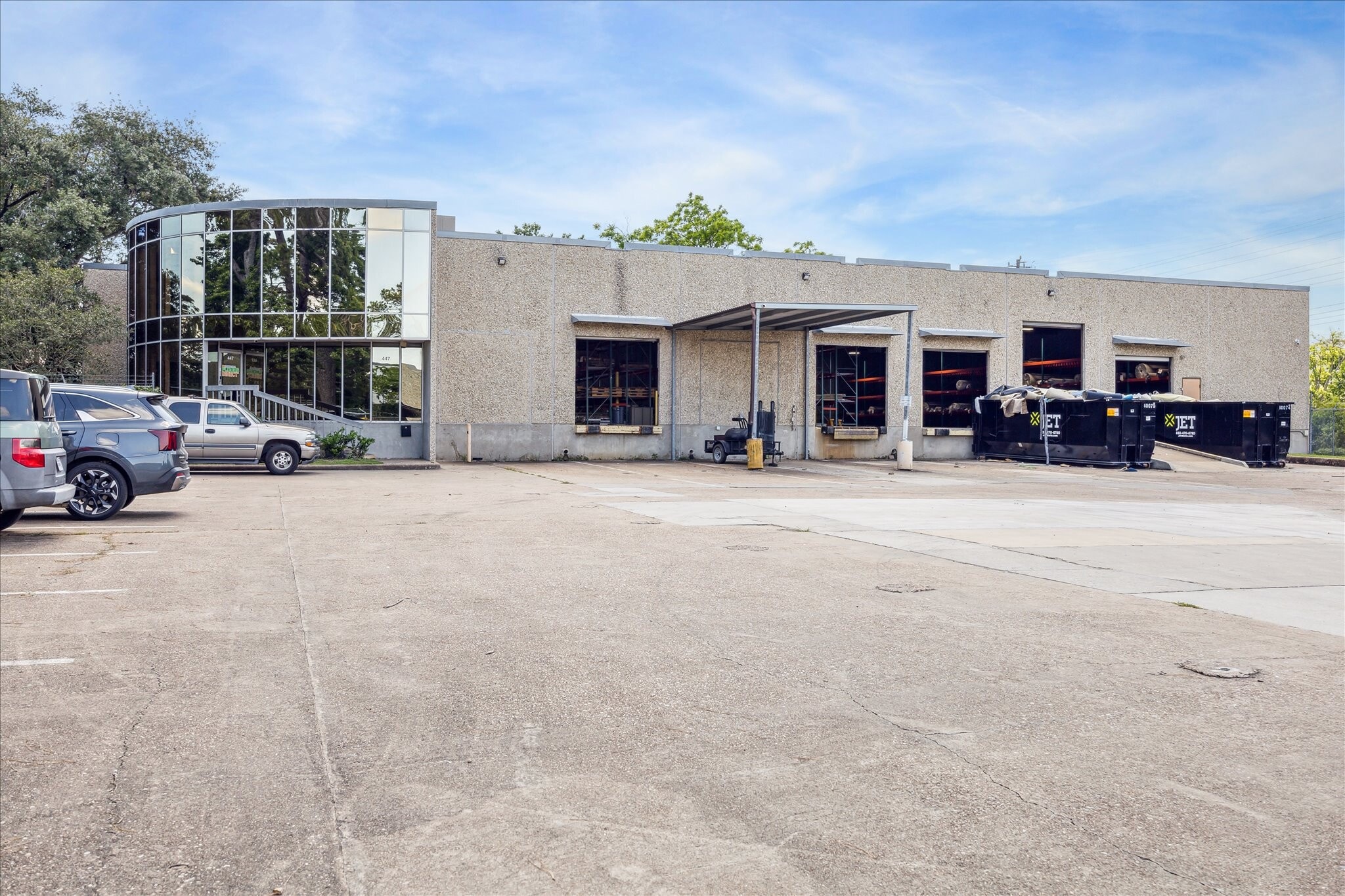 447 W 38th St, Houston, TX for lease Building Photo- Image 1 of 12