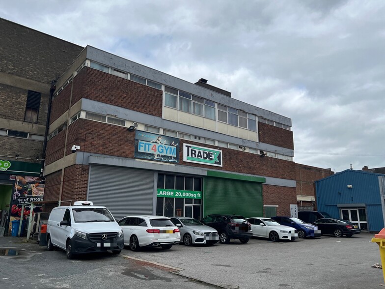 309-315 Hessle Rd, Hull for lease - Building Photo - Image 2 of 2