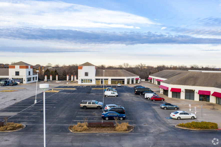 8321 E 61st St, Tulsa, OK for sale - Building Photo - Image 2 of 5