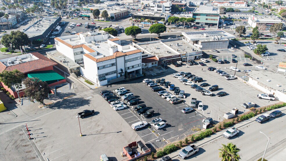 1650 S Pacific Coast Hwy, Redondo Beach, CA for lease - Aerial - Image 2 of 3