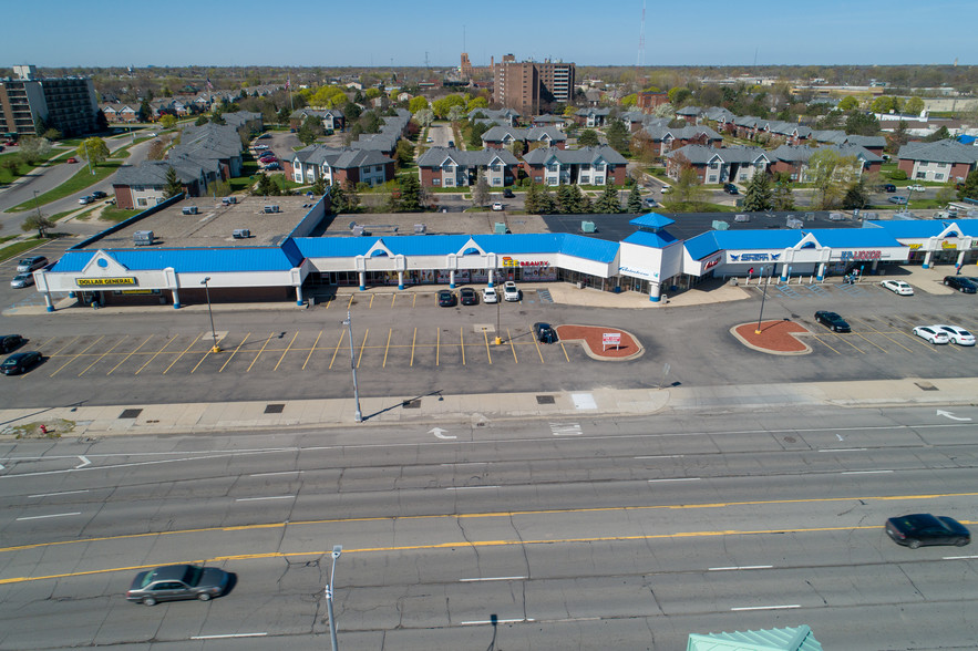 14101-14529 Woodward Ave, Highland Park, MI for lease - Building Photo - Image 3 of 23