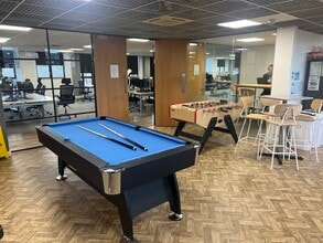 9 Victoria Av, Harrogate for lease Interior Photo- Image 1 of 6