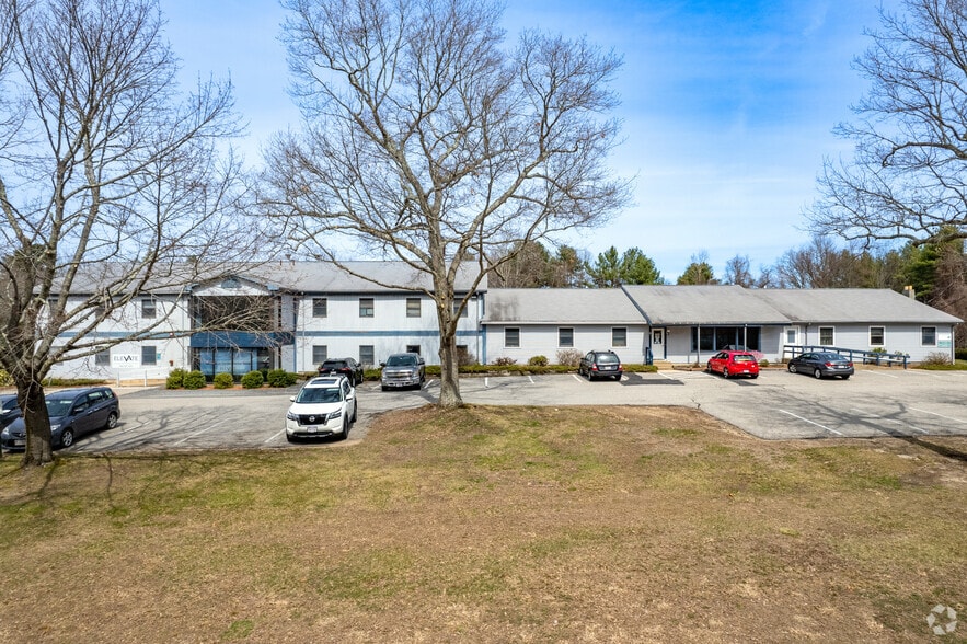 109 Rhode Island Rd, Lakeville, MA for lease - Building Photo - Image 2 of 7