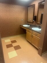 111 Roberts St, East Hartford, CT for lease Interior Photo- Image 1 of 7