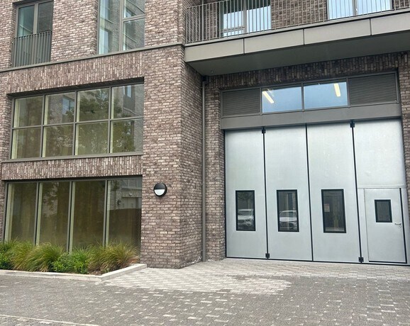 32 Osier Way, London for sale Primary Photo- Image 1 of 1