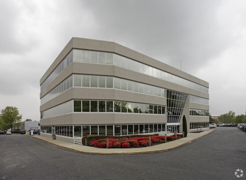 255 Executive Dr, Plainview, NY 11803 Office for Lease