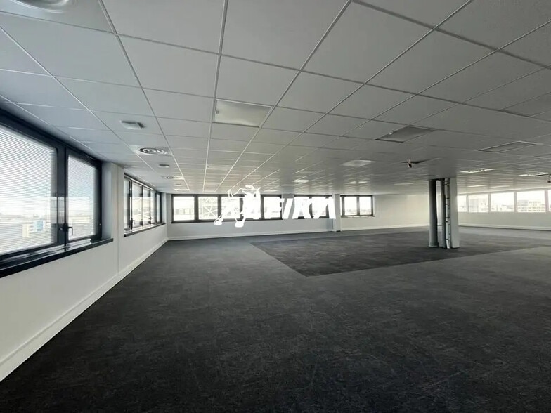 Office in Toulouse for lease - Interior Photo - Image 3 of 6