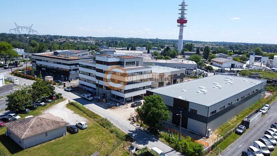 Office in Artigues-près-Bordeaux for sale - Building Photo - Image 1 of 12