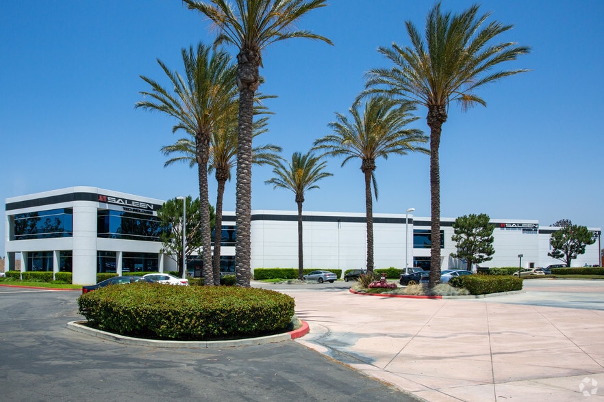 2755 Wardlow Rd, Corona, CA for lease - Building Photo - Image 2 of 2