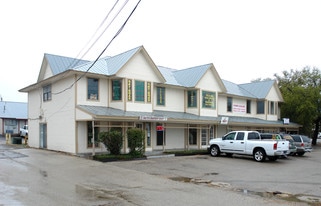 2210 E Highway 190, Copperas Cove TX - Parking Garage