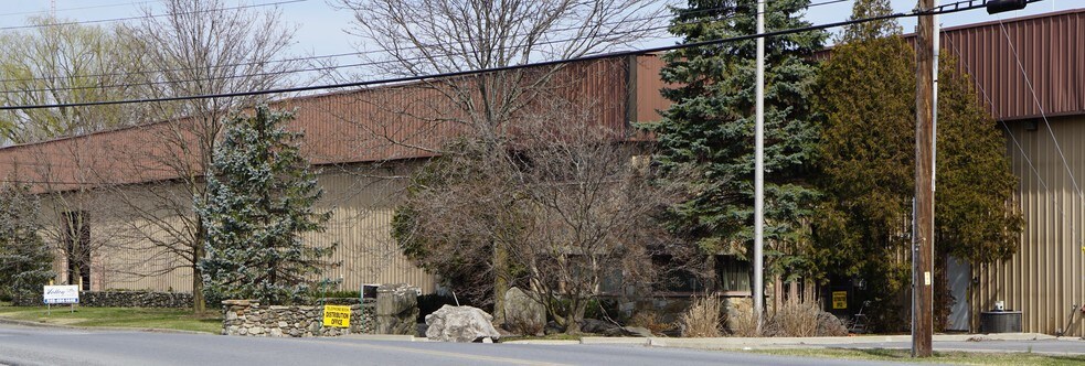 10-14 Tucker Dr, Poughkeepsie, NY for sale - Building Photo - Image 1 of 1