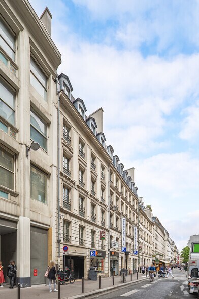 92-98 Rue De Provence, Paris for lease - Building Photo - Image 3 of 26