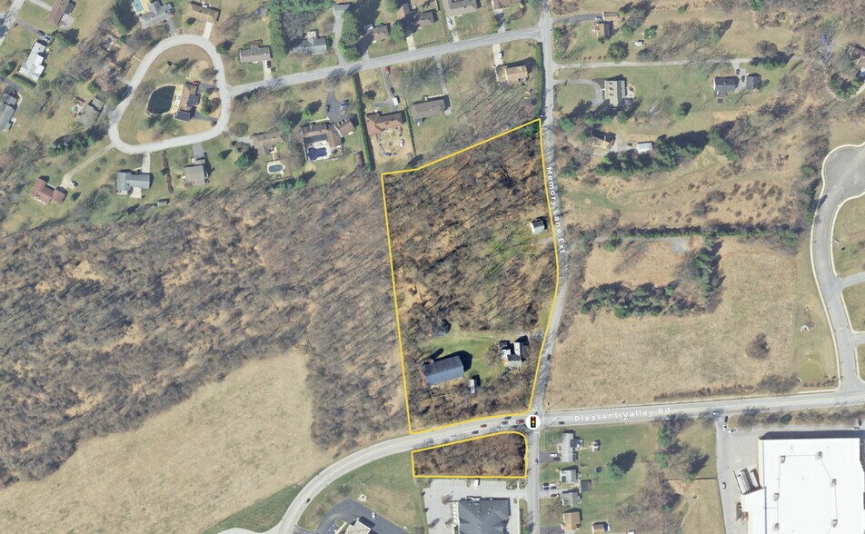 1620-1692 Memory Lane Ext, York, PA for sale - Building Photo - Image 2 of 2