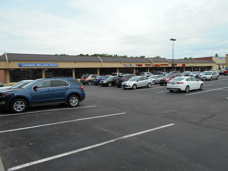 811 S Tillotson Ave, Muncie, IN for lease - Building Photo - Image 3 of 4