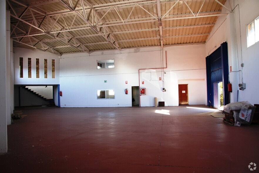 Industrial in Fuenlabrada, Madrid for lease - Building Photo - Image 3 of 16