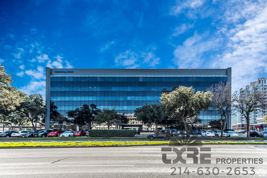 1250 W Mockingbird Ln, Dallas, TX for lease - Building Photo - Image 1 of 23