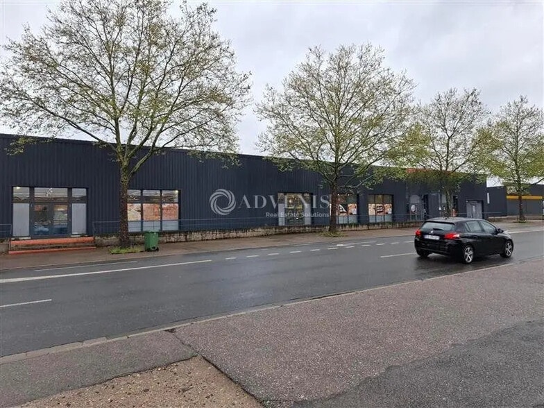 Retail in Nancy for lease - Building Photo - Image 2 of 7