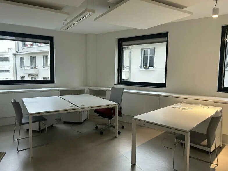 Office in Lyon for sale - Interior Photo - Image 2 of 14