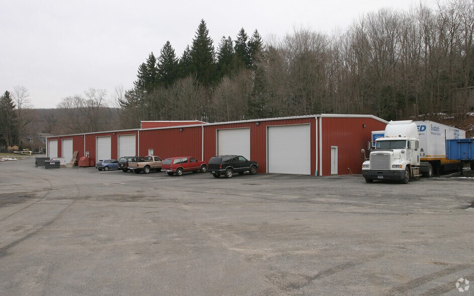 223 Kent Rd, New Milford, CT 06776 Office for Lease