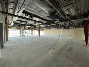 911 29th St SE, Watertown, SD for lease Building Photo- Image 2 of 11