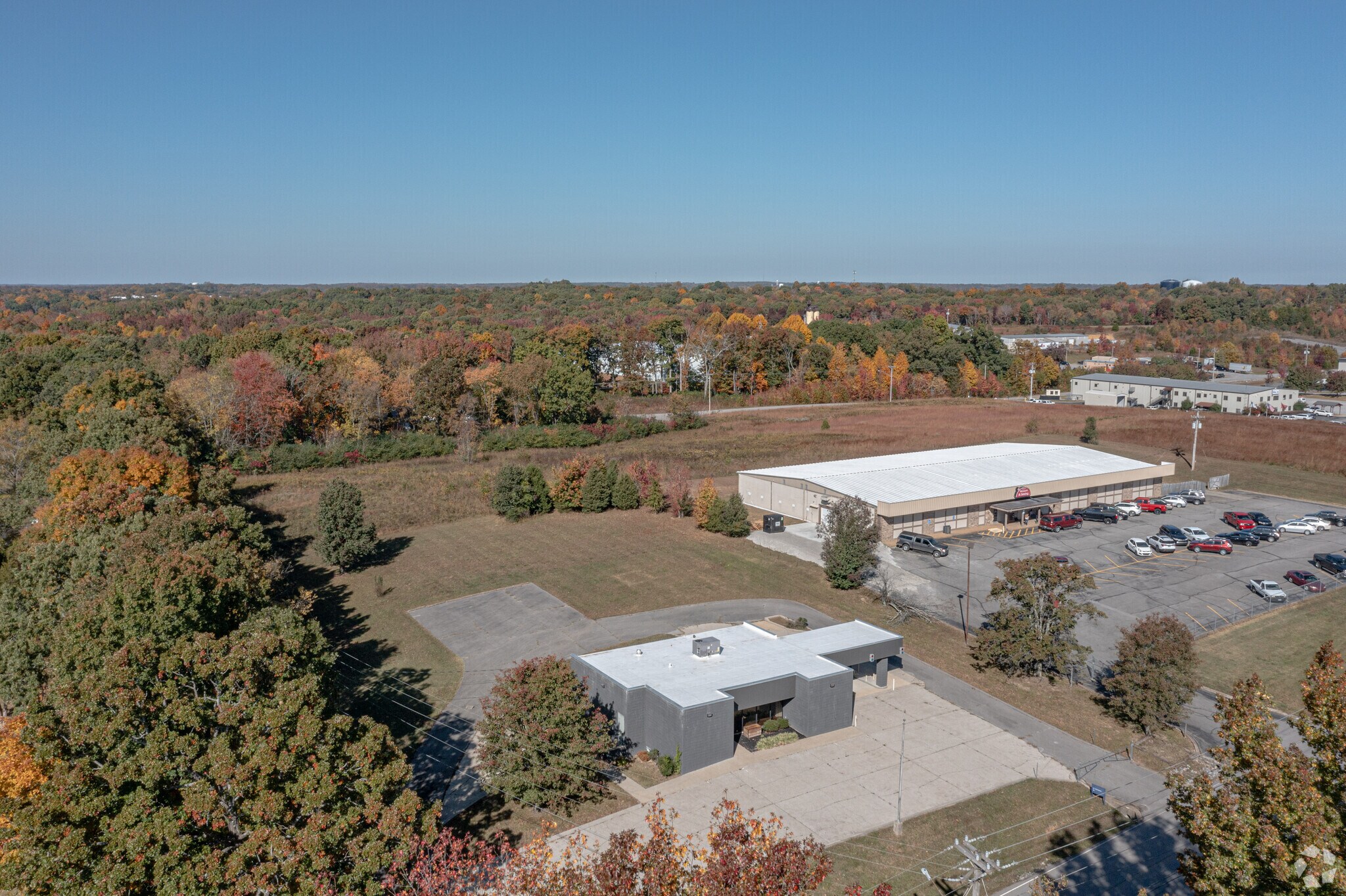 228 Tennsco Dr, Dickson, TN 37055 SOLD Credit Union Building