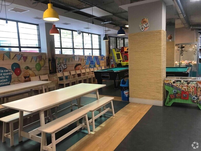 Office in San Sebastián de los Reyes, Madrid for sale - Building Photo - Image 3 of 8