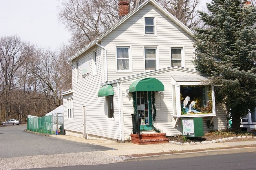 454 Main St, Spotswood, NJ 08884 Office/Retail for Lease