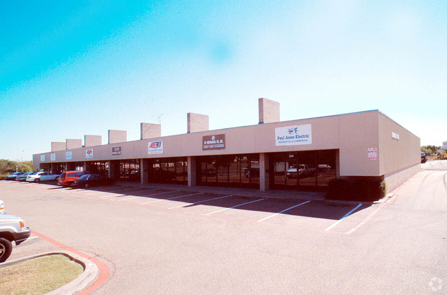 3330-3344 US Highway 80 E, Mesquite, TX for lease - Building Photo - Image 3 of 7