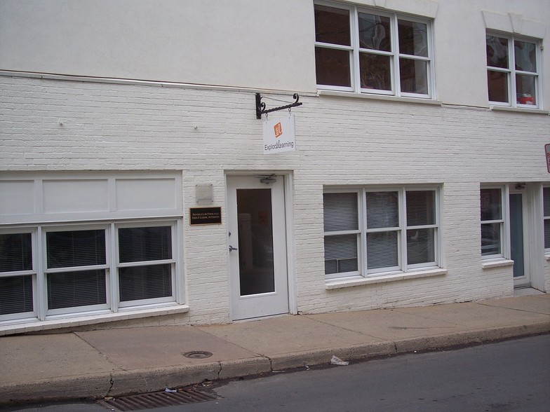 400 E Main St, Charlottesville, VA for lease - Building Photo - Image 3 of 5