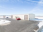 Nice Retail/Flex Warehouse w/ I-15 Visibility - Warehouse