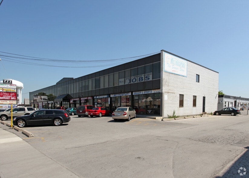 777 Warden Ave, Toronto, ON for sale - Primary Photo - Image 1 of 2