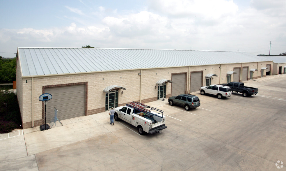 18847 Redland Rd, San Antonio, TX for lease - Building Photo - Image 1 of 14