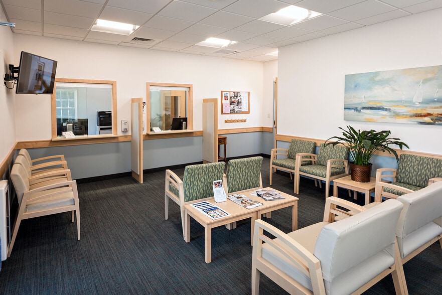 33 Edgerton Dr, North Falmouth, MA for sale - Building Photo - Image 3 of 8