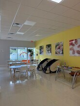 1000 Park Centre Blvd, Miami, FL for lease Interior Photo- Image 2 of 21