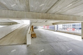 Office in Ivry-sur-Seine for lease Interior Photo- Image 2 of 9