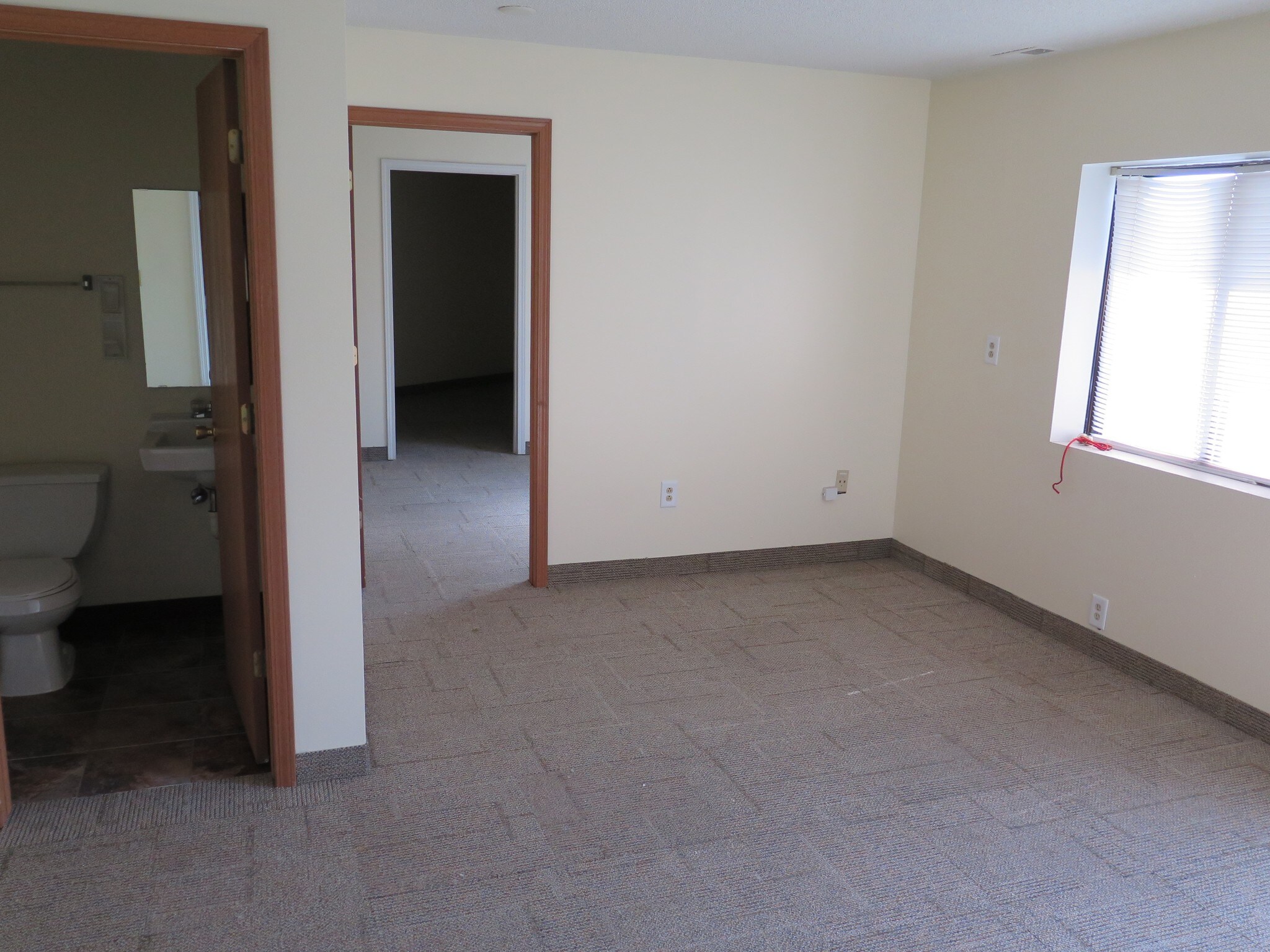 755-757 Warehouse Rd, Toledo, OH for sale Building Photo- Image 1 of 1