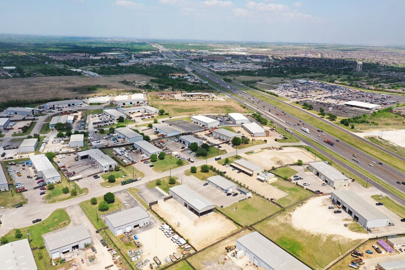 181 Trademark Dr, Buda, TX 78610