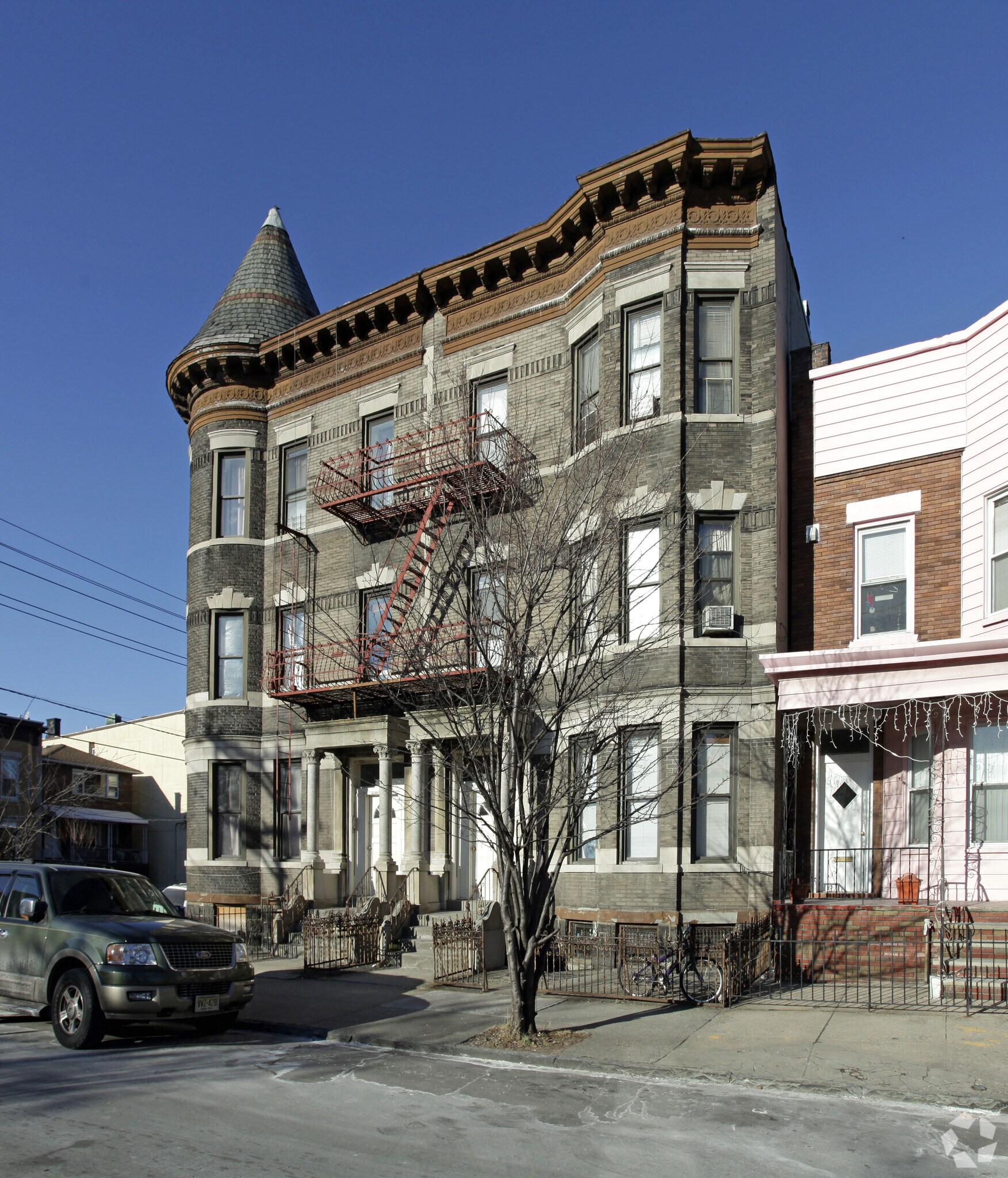 324326 24th St, Union City, NJ 07087 Multifamily for Sale