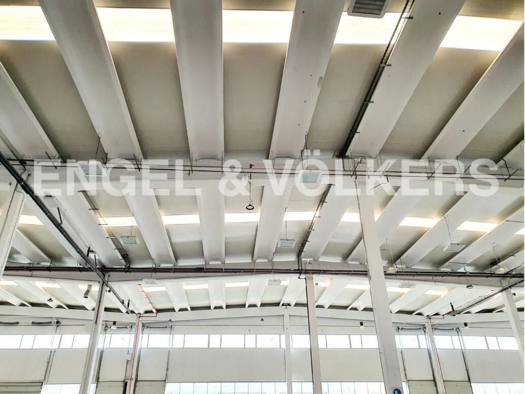 Industrial in Llinars del Vallès, Barcelona for lease Building Photo- Image 1 of 6