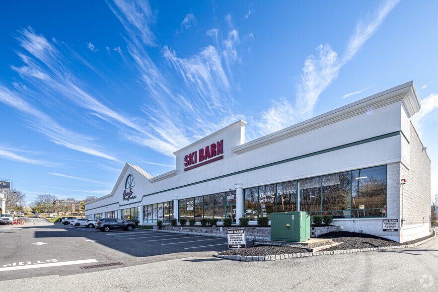 1308 State Route 23, Wayne, NJ for lease - Primary Photo - Image 3 of 11