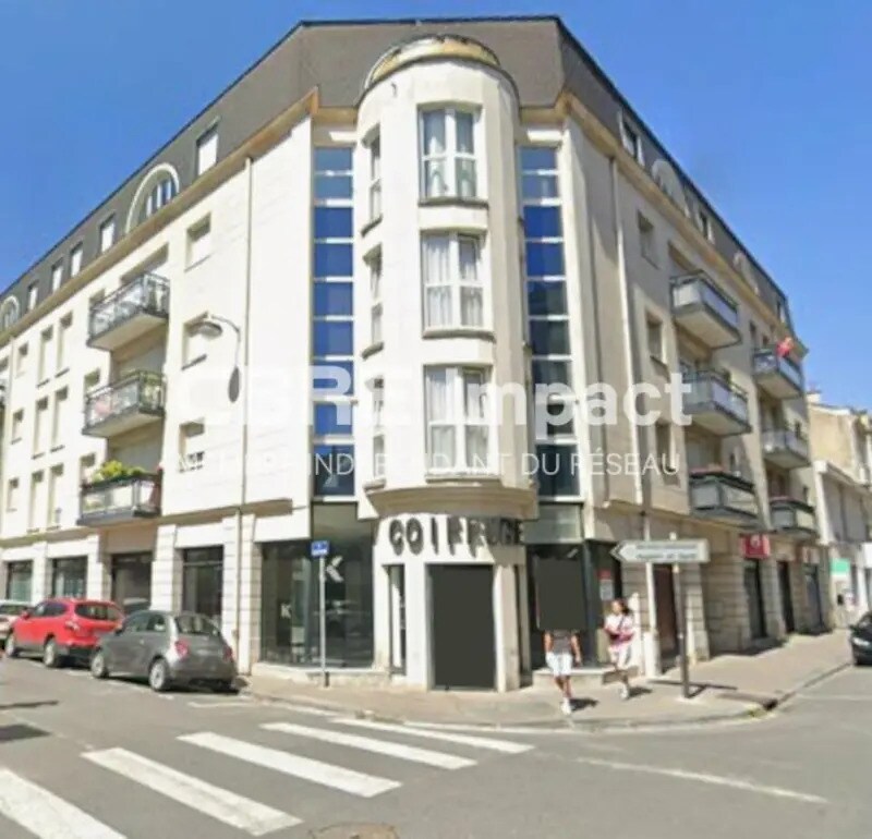 Retail in Reims for lease Building Photo- Image 1 of 6