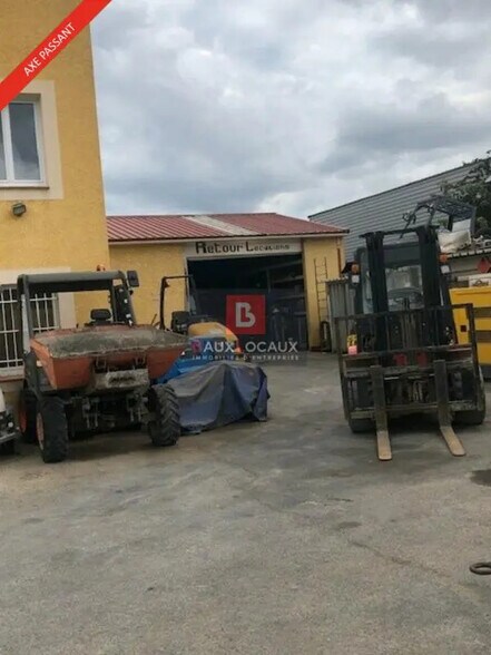 Flex in BERRE-L'ETANG for lease - Building Photo - Image 2 of 8