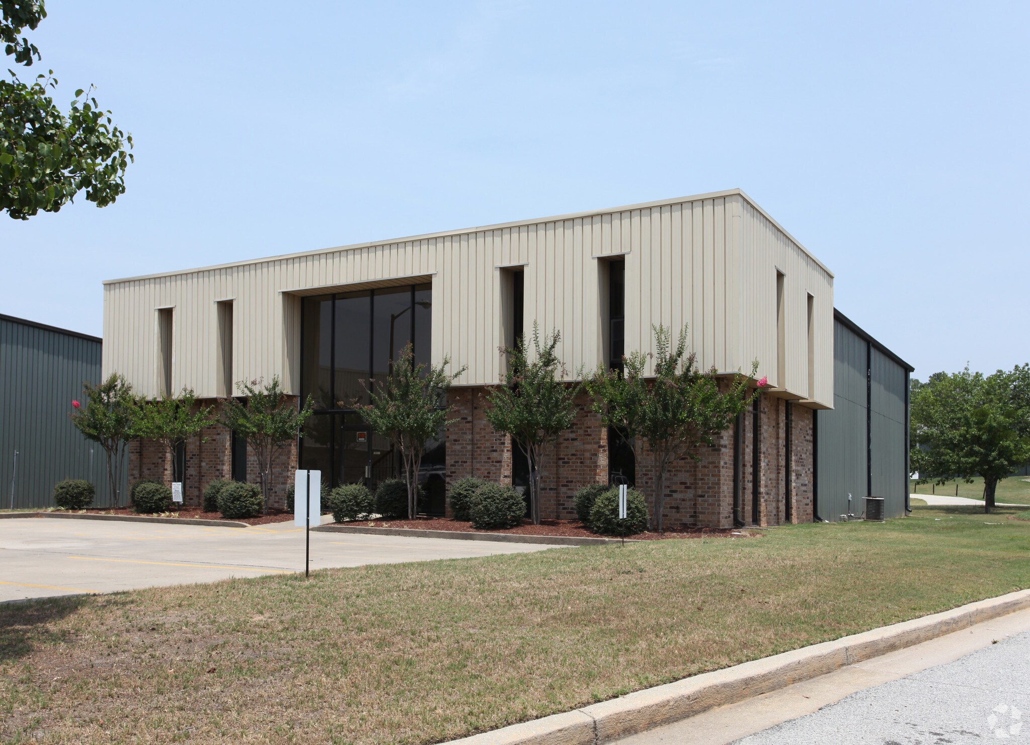 9582 Tara Blvd, Jonesboro, GA for sale Primary Photo- Image 1 of 1